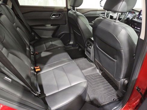 Certified 2021 Nissan Rogue SV w/ Premium Package image 15