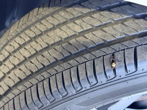 Used 2019 Honda Civic LX image 11