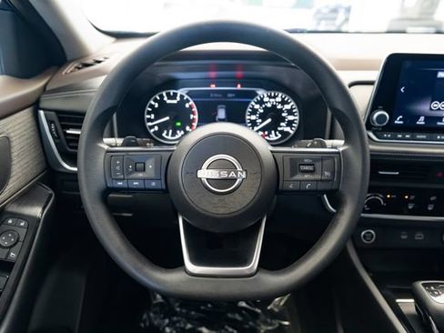 Used 2023 Nissan Rogue S AWD/4WD image 14