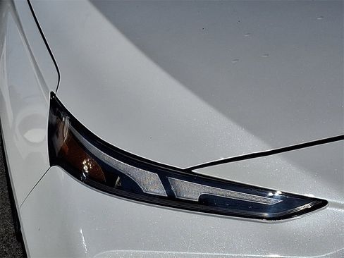 Used 2022 Hyundai Santa Fe SEL image 9