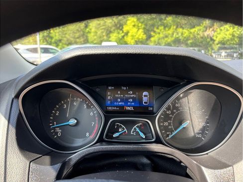 Used 2015 Ford Focus SE FWD image 17