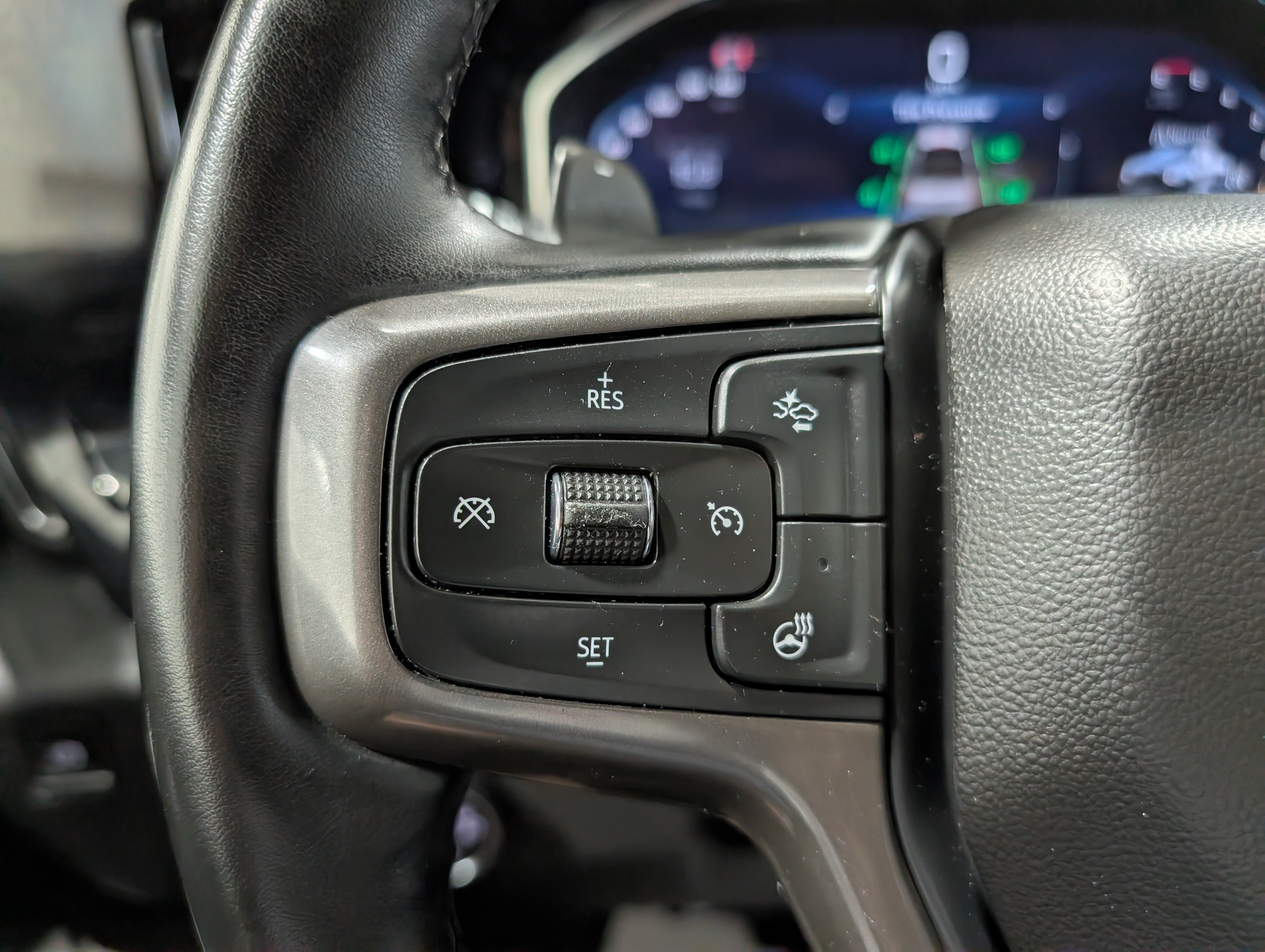 Used 2024 Chevrolet Silverado 1500 ZR2 w/ Technology Package AWD/4WD image 24