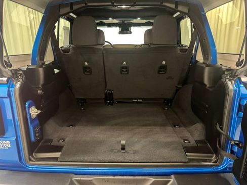 Used 2024 Jeep Wrangler Willys image 31