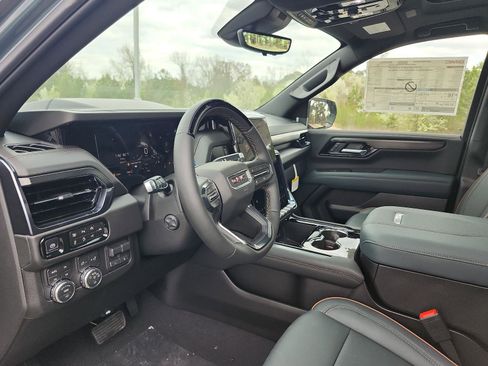 New 2026 GMC Yukon XL AT4 w/ AT4 Premium Plus Package image 13