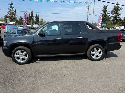 Used 2010 Chevrolet Avalanche LT w/ Luxury Package image 4