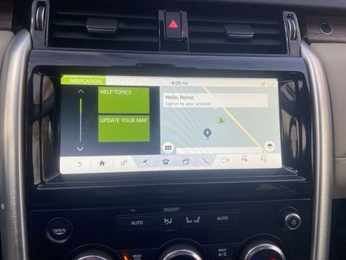 Used 2019 Land Rover Discovery HSE image 24