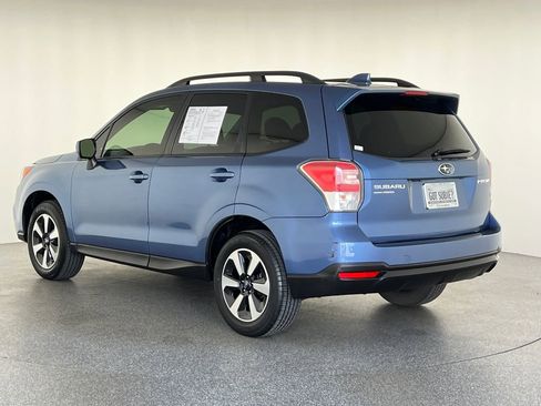 Used 2018 Subaru Forester 2.5i Premium AWD/4WD image 6