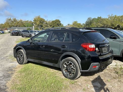 Used 2016 Subaru Crosstrek 2.0i Premium w/ Moonroof Package image 5
