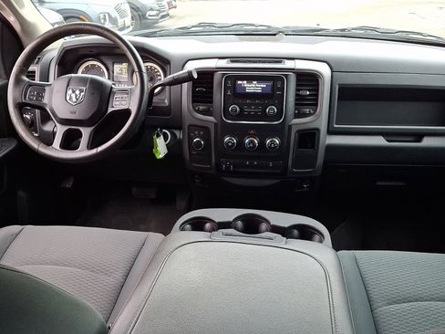 Used 2016 RAM 2500 Tradesman w/ Chrome Appearance Group image 15