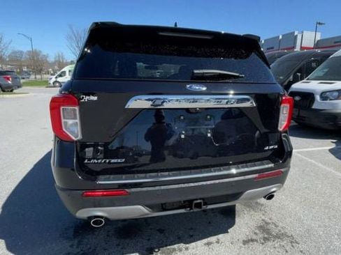 Used 2023 Ford Explorer Limited w/ Limited Technology Package AWD/4WD image 3