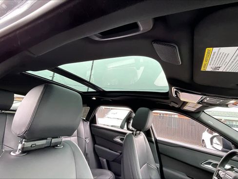 Used 2025 Land Rover Range Rover Velar Dynamic SE image 25