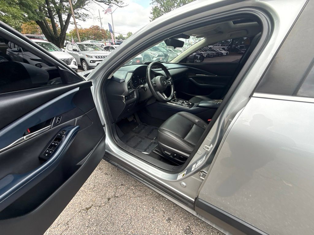 Used 2021 MAZDA CX-30 FWD 2.5 S w/ Preferred Package image 13