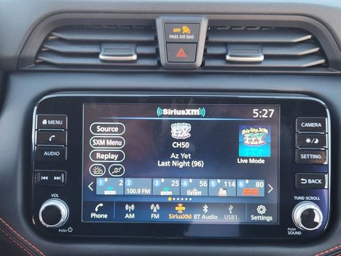 New 2025 Nissan Versa SR w/ Trunk Package FWD image 12