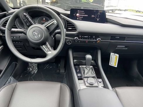 New 2026 MAZDA MAZDA3 Hatchback w/Premium Plus Pkg AWD/4WD image 4