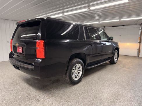 Used 2020 Chevrolet Suburban LT AWD/4WD image 7