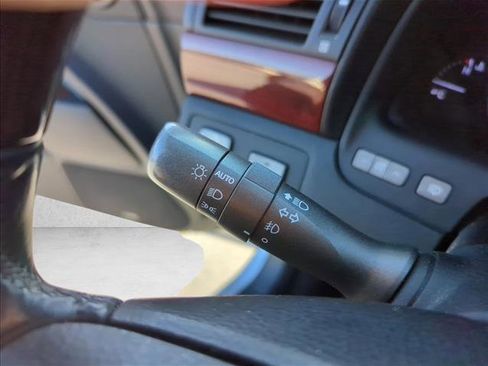 Used 2010 Lexus LS 460 image 16