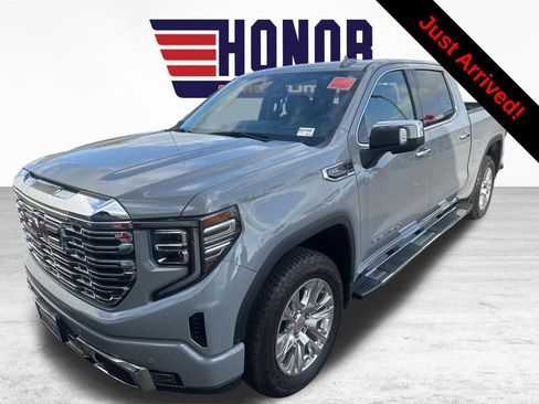 Used 2024 GMC Sierra 1500 Denali w/ Technology Package image 1