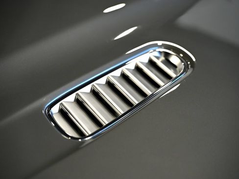 Used 2011 Aston Martin Rapide RWD image 9