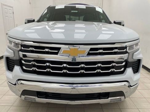 New 2026 Chevrolet Silverado 1500 LTZ w/ LTZ Premium Package AWD/4WD image 19