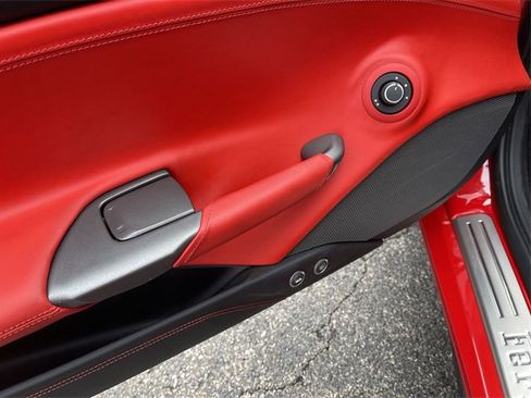 Used 2018 Ferrari 488 GTB image 13