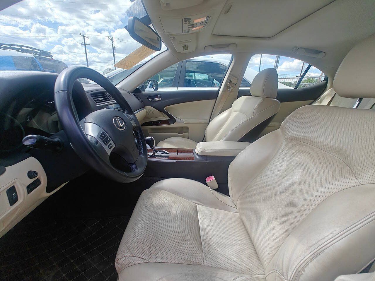 Used 2013 Lexus IS 250 w/ Premium Pkg Value Edition RWD image 10