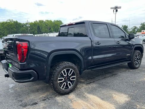 Used 2025 GMC Sierra 1500 AT4 w/ AT4 Premium Package AWD/4WD image 3