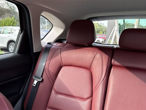 Certified 2023 MAZDA CX-5 Carbon Edition image 18