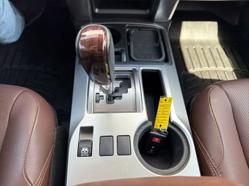 Used 2020 Toyota 4Runner Limited image 30