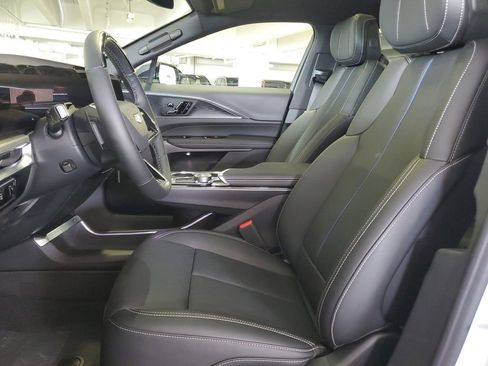 New 2026 Cadillac Lyriq Sport w/ LPO, ONYX Package AWD/4WD image 16