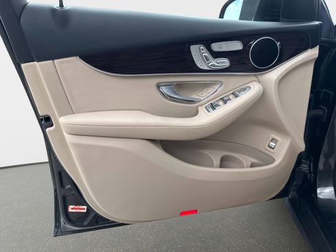 Certified 2020 Mercedes-Benz GLC 300 image 16
