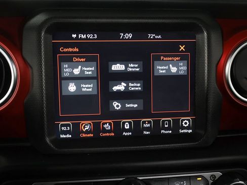 Used 2023 Jeep Wrangler Unlimited Rubicon w/ Dual Top Group AWD/4WD image 39