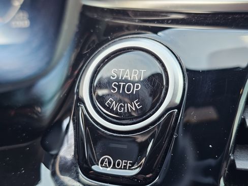 Used 2021 BMW 530i 530i Sedan image 23