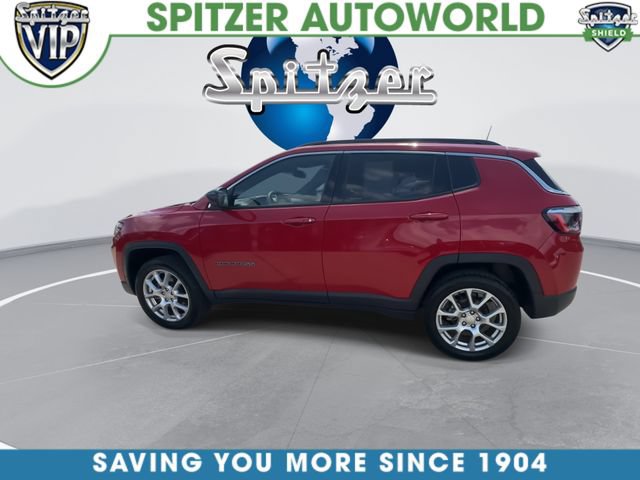 Used 2023 Jeep Compass Latitude AWD/4WD image 6