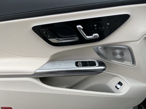 New 2026 Mercedes-Benz CLE 300 4MATIC Coupe image 13