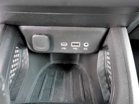 Used 2022 Chevrolet TrailBlazer LS FWD image 26