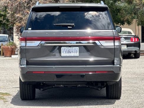 Used 2024 Lincoln Navigator Black Label image 5