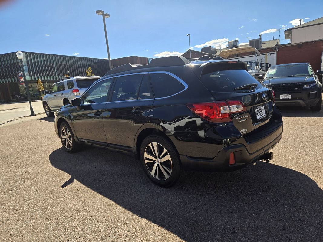 Used 2018 Subaru Outback 2.5i Limited AWD/4WD image 8