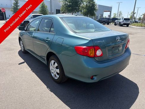 Used 2010 Toyota Corolla LE FWD image 2