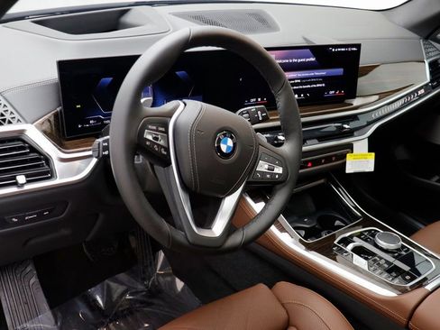 New 2026 BMW X5 xDrive40i w/ Climate Comfort Package AWD/4WD image 6