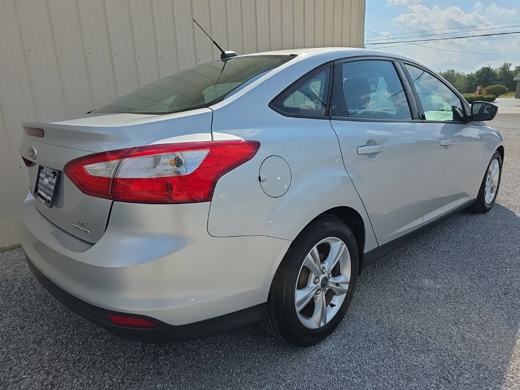 Used 2014 Ford Focus SE FWD image 6