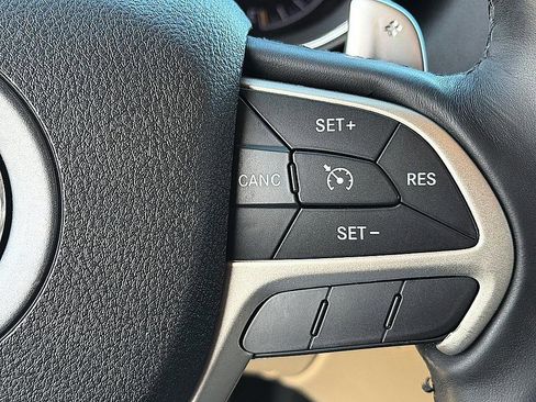 Used 2014 Jeep Grand Cherokee Laredo w/ Quick Order Package 23E image 17