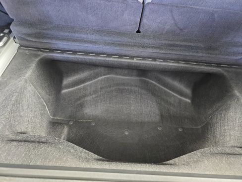 Used 2023 Rivian R1S Adventure image 15