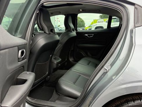 Used 2020 Volvo S60 T5 Momentum w/ Protection Package Premier FWD image 10