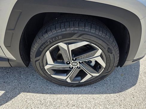 Used 2022 Hyundai Tucson Limited AWD/4WD image 19