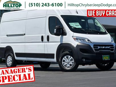 New 2025 RAM ProMaster 2500 w/ Quick Order Package 22G SLT