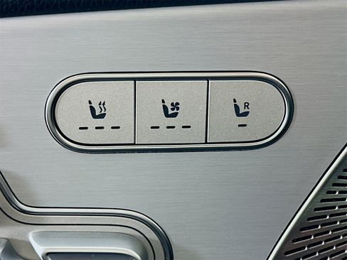 Certified 2024 Mercedes-Benz GLS 450 4MATIC image 22