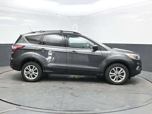 Used 2018 Ford Escape SE AWD/4WD image 8