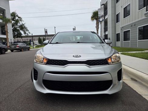 Used 2019 Kia Rio S FWD image 2