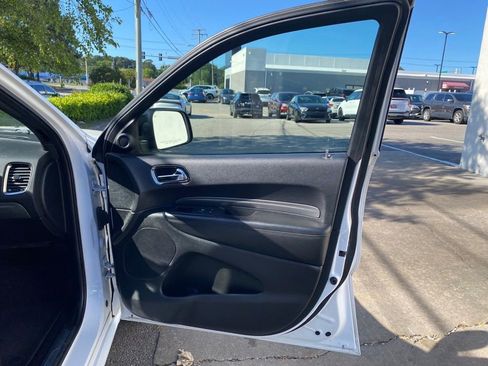 Used 2018 Dodge Durango GT w/ Blacktop Package RWD image 12