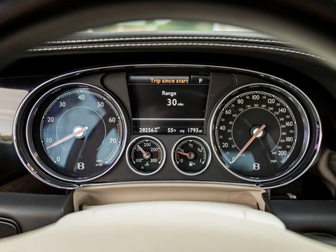 Used 2017 Bentley Continental GT V8 S image 22